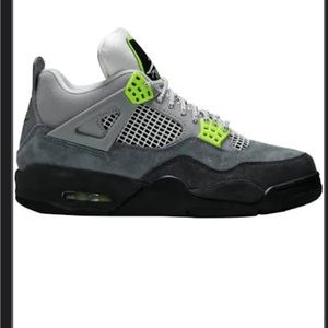 Neon 95 jordan 4s Size 11 HIT ME WITH OFFERS